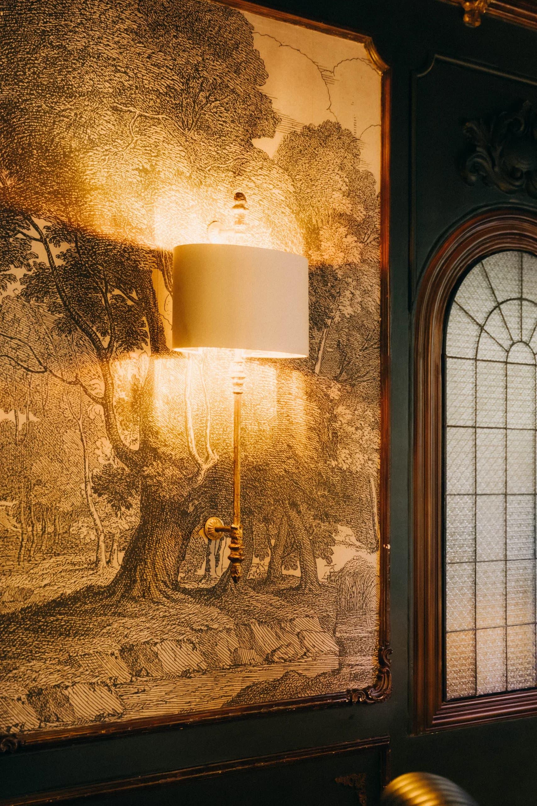 Forest mural and wall lamp